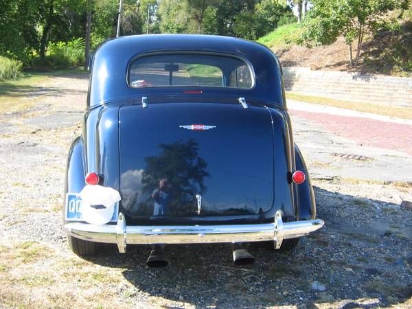 Unknown-Deluxe-1952-Brown-4