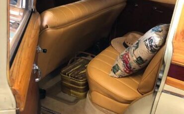 Unknown-Deluxe-1952-Brown-6