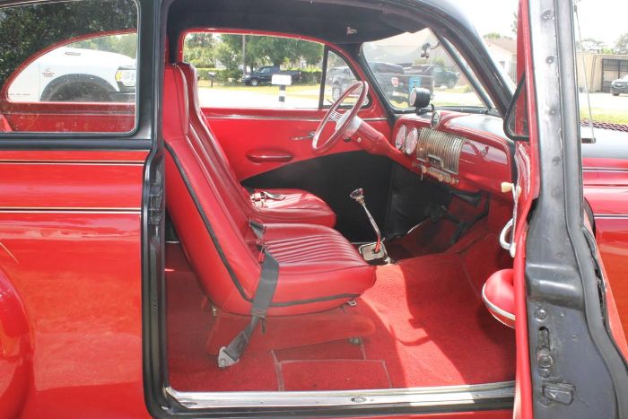 Unknown-Deluxe-1952-Red-3