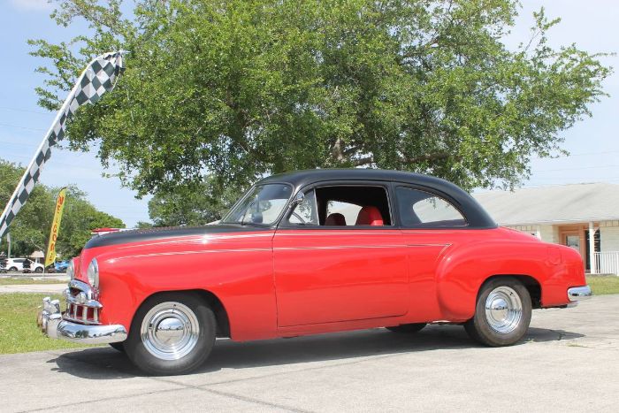Unknown-Deluxe-1952-Red-6