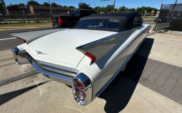 Unknown-Deville-1960-Olympic-White-BlackWhite-22