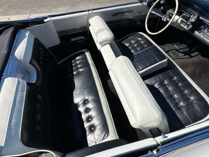 Unknown-Deville-1960-Olympic-White-BlackWhite-26