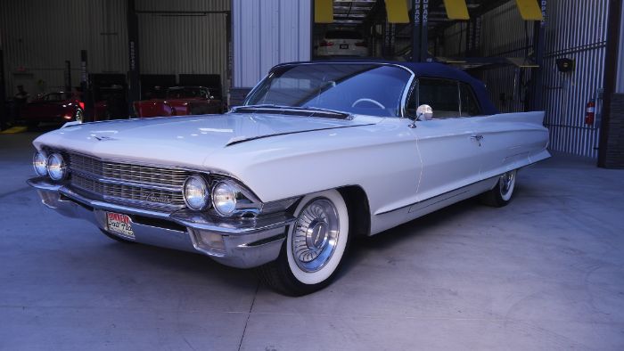 Unknown-Deville-1962-White-1