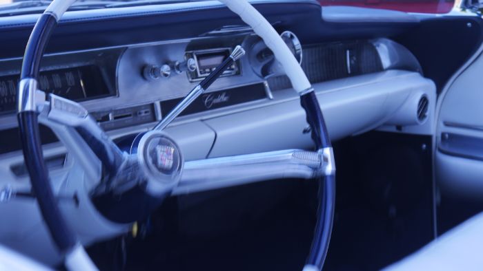 Unknown-Deville-1962-White-17