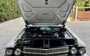 Unknown-Deville-1962-White-21