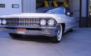 Unknown-Deville-1962-White-3