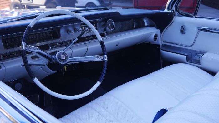 Unknown-Deville-1962-White-9