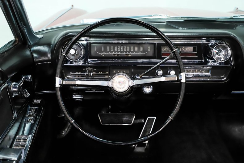 Unknown-Deville-1964-Firemist-Red-Black-Leather-11