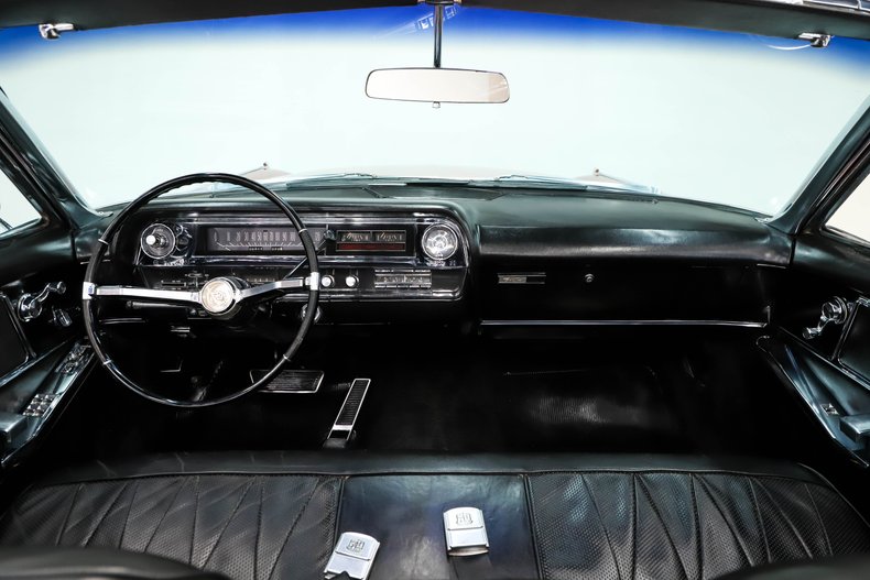 Unknown-Deville-1964-Firemist-Red-Black-Leather-17