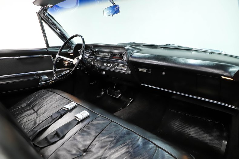 Unknown-Deville-1964-Firemist-Red-Black-Leather-37