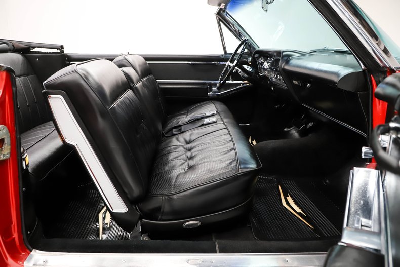 Unknown-Deville-1964-Firemist-Red-Black-Leather-44