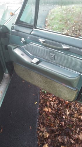 Unknown-Deville-1965-Green-16