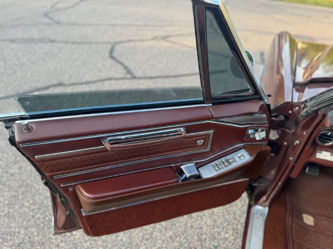 Unknown-Deville-1966-Brown-Brown-17
