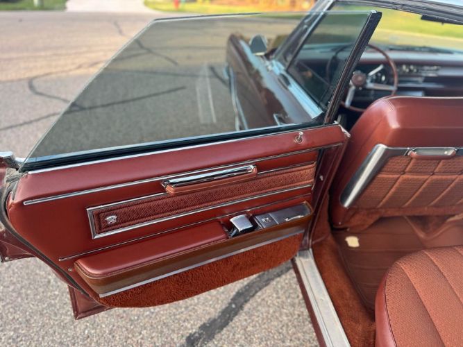 Unknown-Deville-1966-Brown-Brown-19