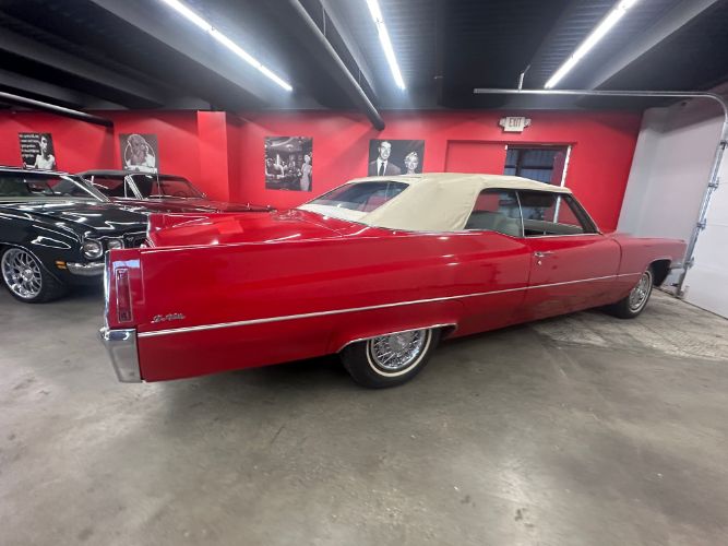 Unknown-Deville-1970-Bright-Red-Tan-Top-Tan-Leather-12