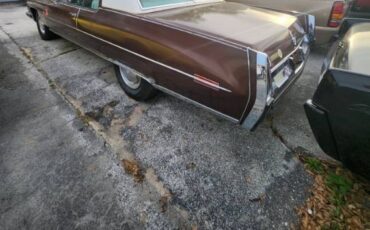 Unknown-Deville-1973-Brown-6