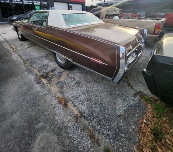 Unknown-Deville-1973-Brown-6