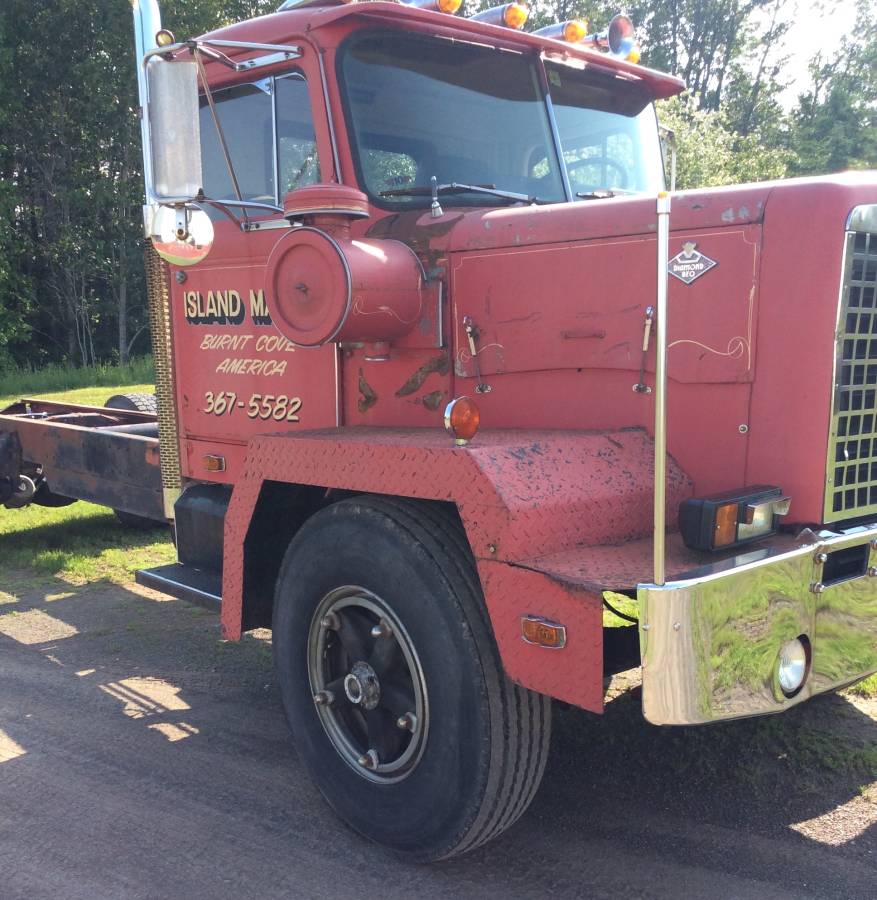 Unknown-Diamond-reo-diesel-1975-2