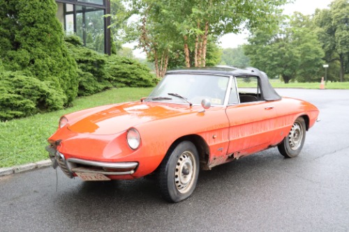 Unknown-Duetto-1966-Red-Black-1