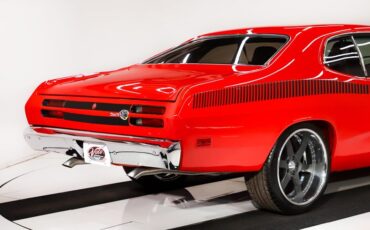 Unknown-Duster-1970-TorRed-Black-16
