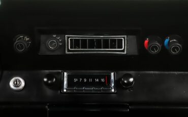 Unknown-Duster-1970-TorRed-Black-22