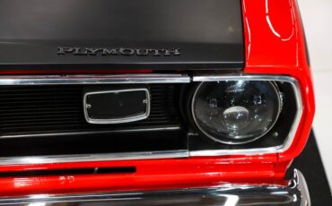 Unknown-Duster-1970-TorRed-Black-23
