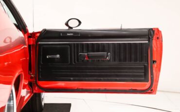Unknown-Duster-1970-TorRed-Black-30