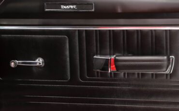 Unknown-Duster-1970-TorRed-Black-31