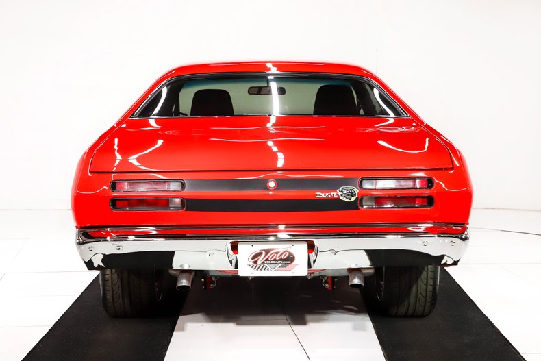 Unknown-Duster-1970-TorRed-Black-41