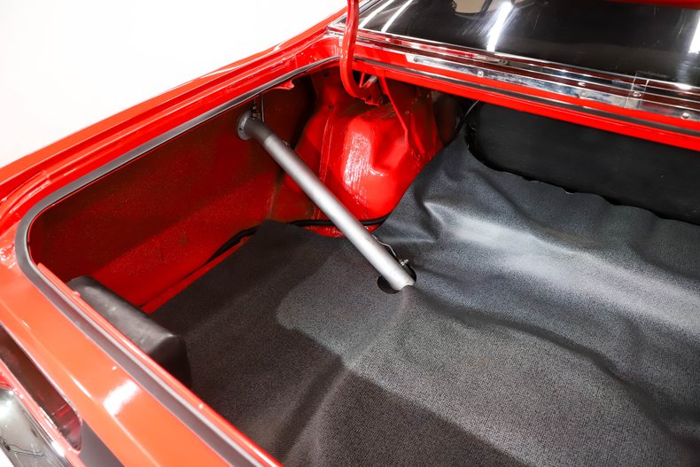 Unknown-Duster-1970-TorRed-Black-45