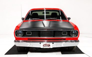Unknown-Duster-1970-TorRed-Black-49