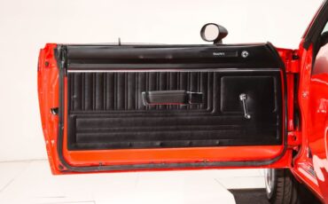 Unknown-Duster-1970-TorRed-Black-6