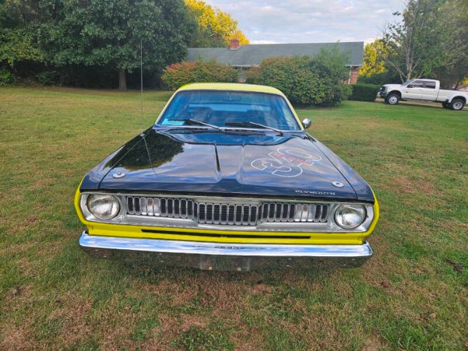 Unknown-Duster-1971-Yellow-Black-5