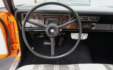 Unknown-Duster-1972-Orange-White-10