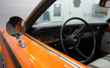 Unknown-Duster-1972-Orange-White-2