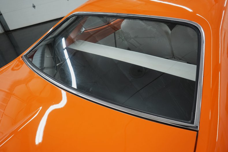 Unknown-Duster-1972-Orange-White-28