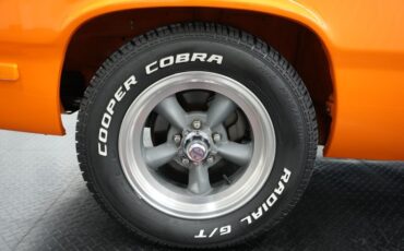 Unknown-Duster-1972-Orange-White-3