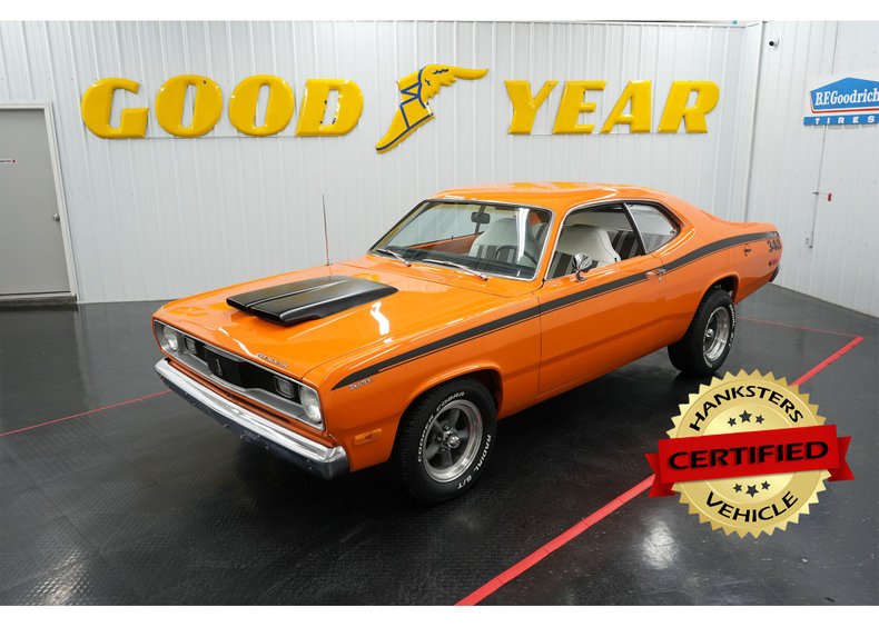 Unknown-Duster-1972-Orange-White-4