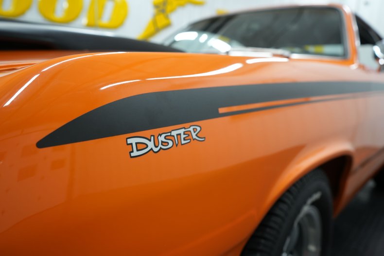 Unknown-Duster-1972-Orange-White-43