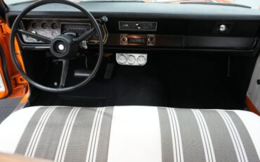 Unknown-Duster-1972-Orange-White-9