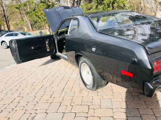 Unknown-Duster-1973-Gray-5