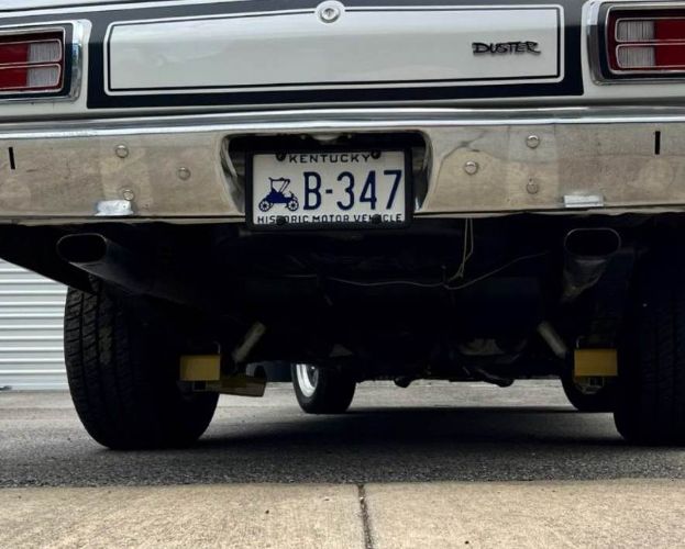 Unknown-Duster-1973-White-11