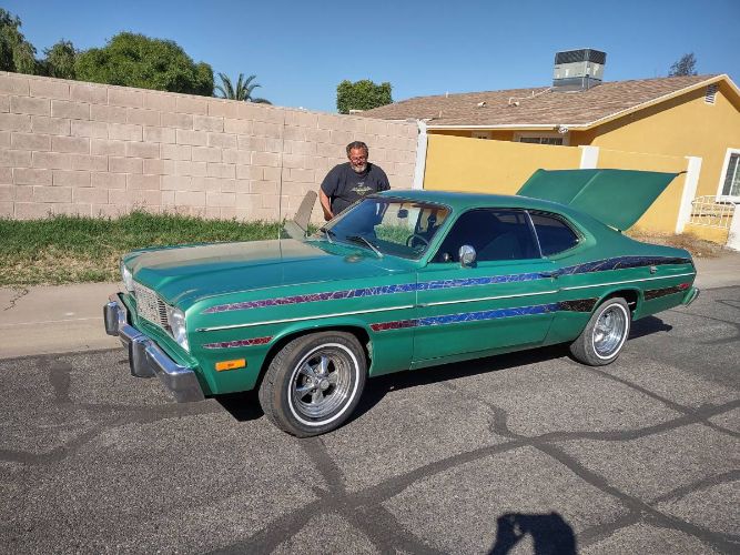 Unknown-Duster-1975-Green-9