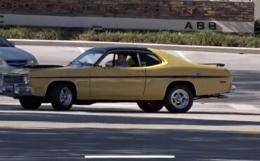 Unknown-Duster-1975-Yellow-5
