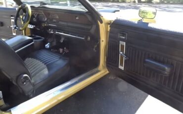 Unknown-Duster-1975-Yellow-8