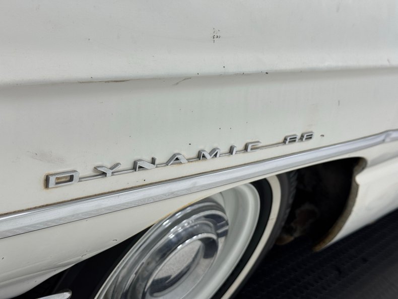 Unknown-Dynamic-88-1961-Provincial-White-Green-12