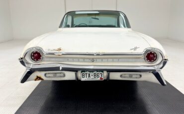 Unknown-Dynamic-88-1961-Provincial-White-Green-2