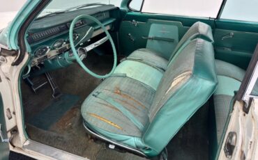 Unknown-Dynamic-88-1961-Provincial-White-Green-43
