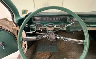 Unknown-Dynamic-88-1961-Provincial-White-Green-48