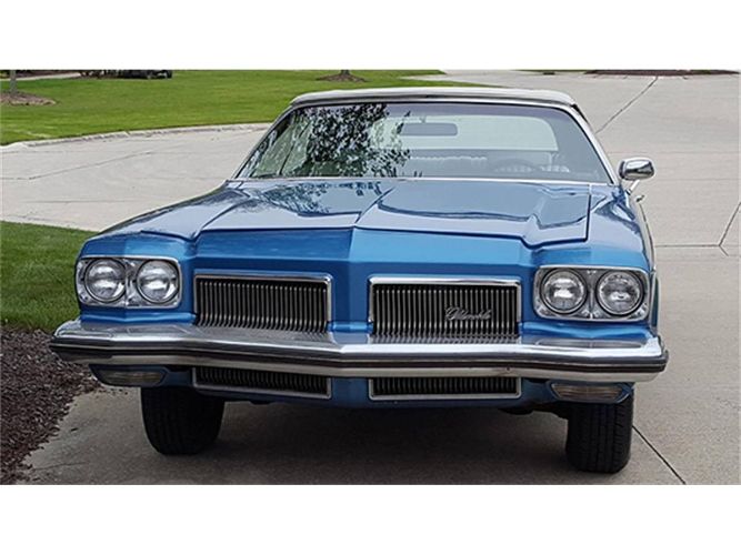Unknown-Dynamic-88-1973-Bright-Blue-White-4